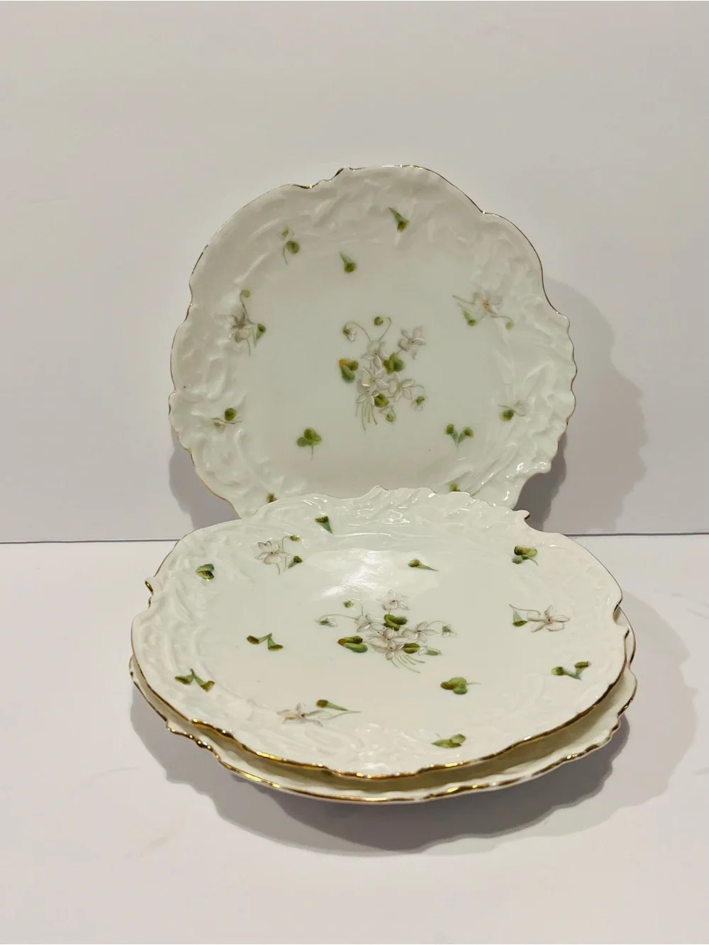 Antique Victoria Carlbad Austria 1890’s Set of 3 Porcelain Plates Hand Painted